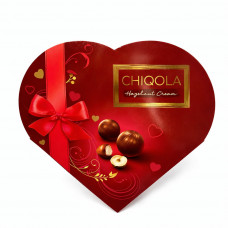 Шоколадные конфеты CHIQOLA HAZELNUT RED HEART с фундуковым кремом 100гр 24шт/уп
